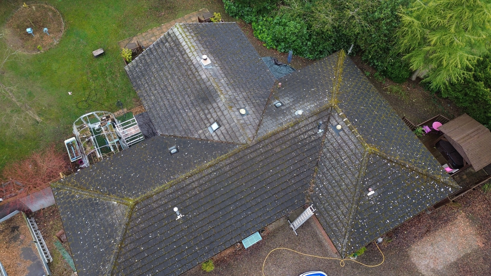 Roof Clean (Before)
