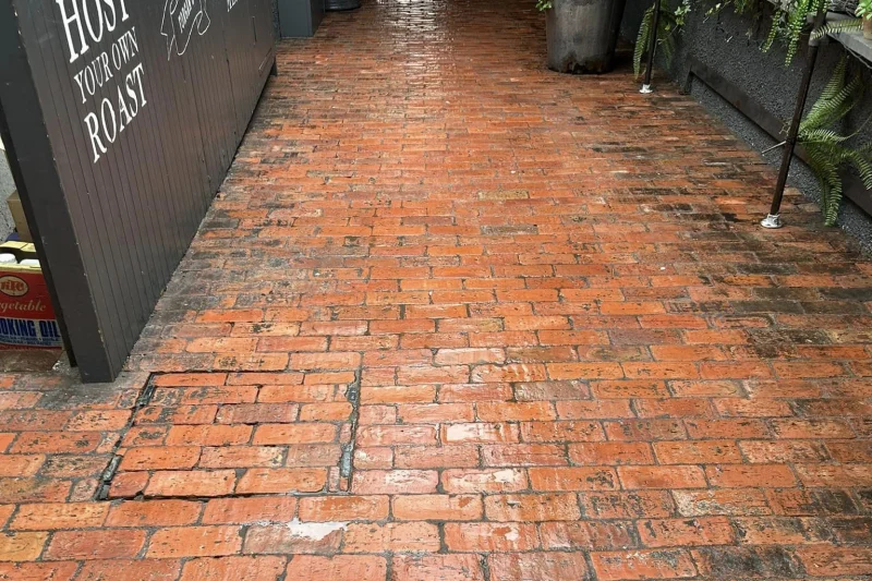 Commercial Pressure Washing Commercial Pressure Washing